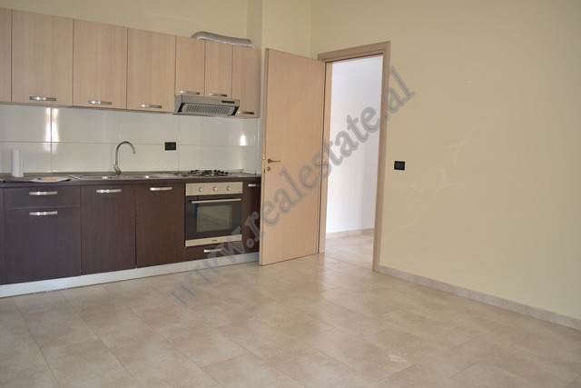 Apartament 2+1 per qera tek Pazari i Ri ne Tirane